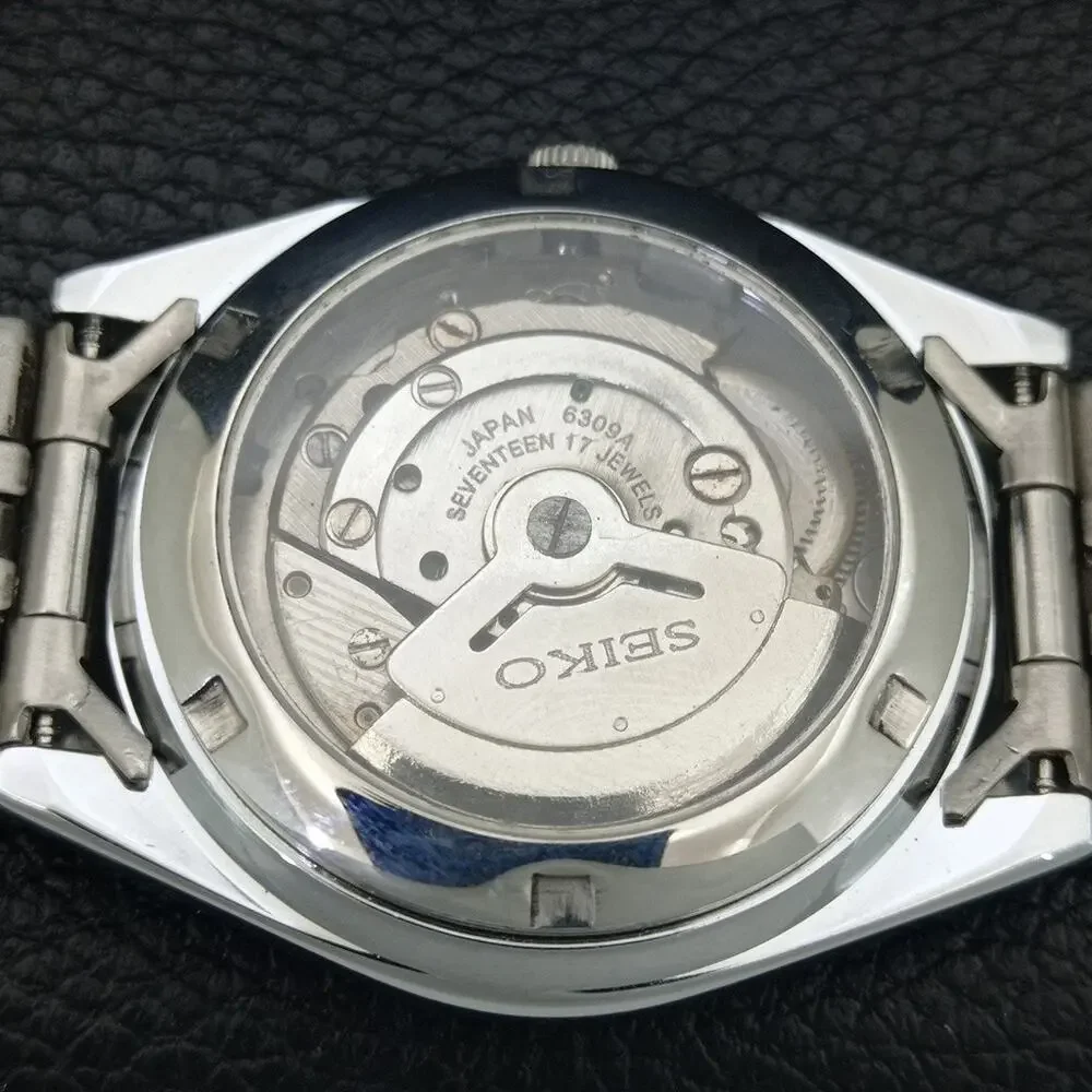 Vintage 1975 Seiko Automatic Mens Silver Watch W/daydate & Silver Accents